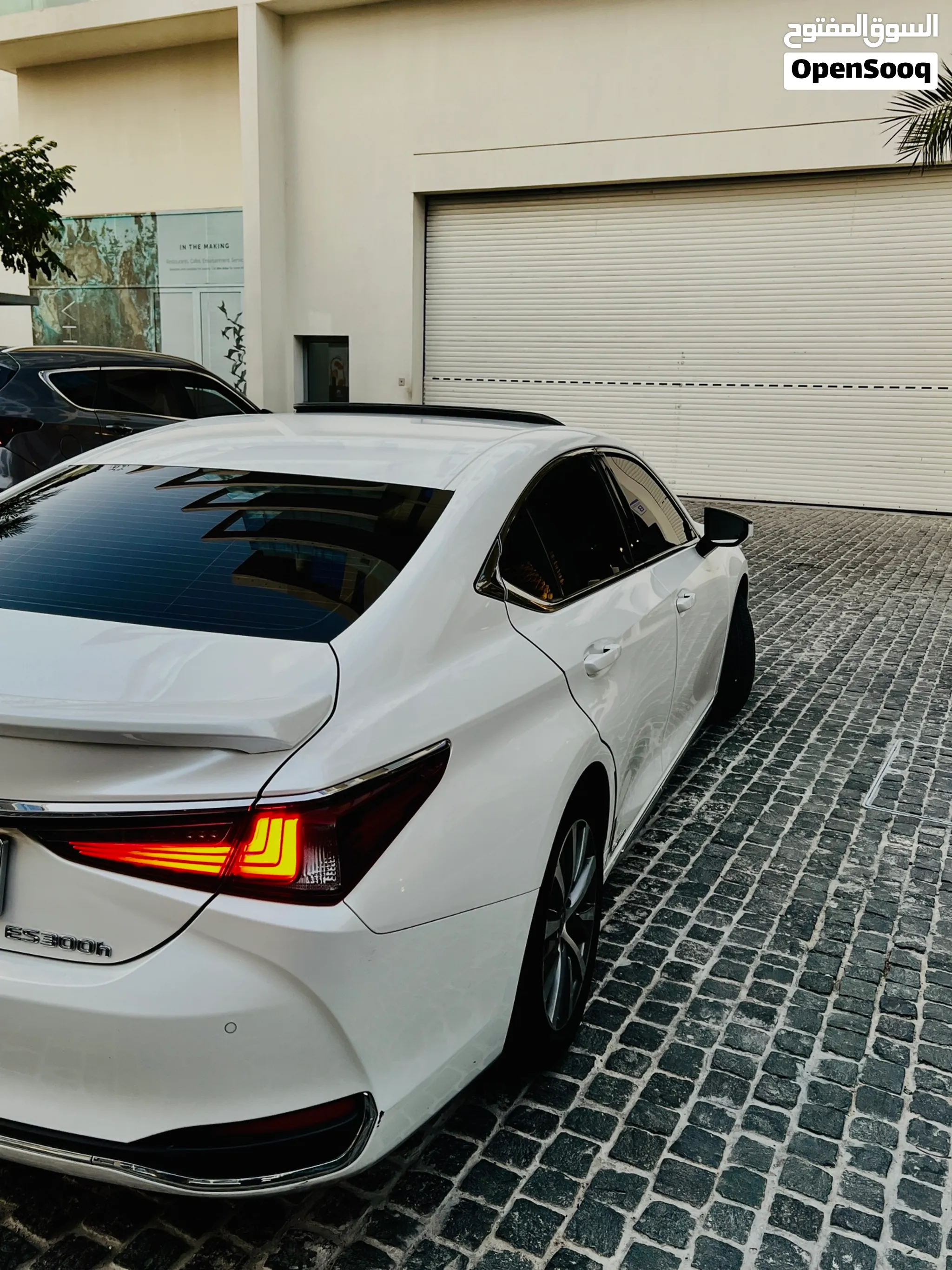 2020 Lexus ES