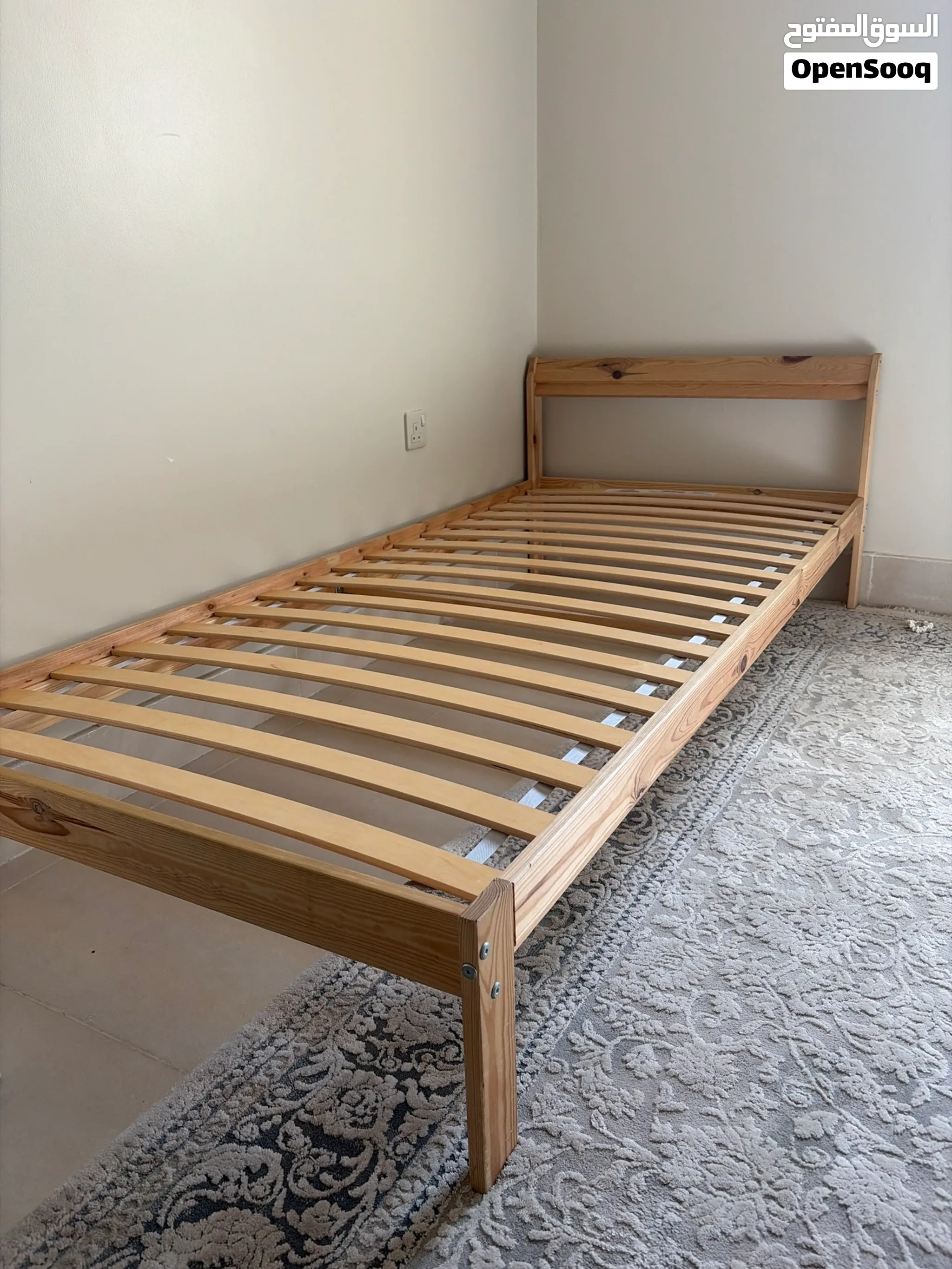 سرير القرية من IKEA. حالة جيدة جدا — صورة 1