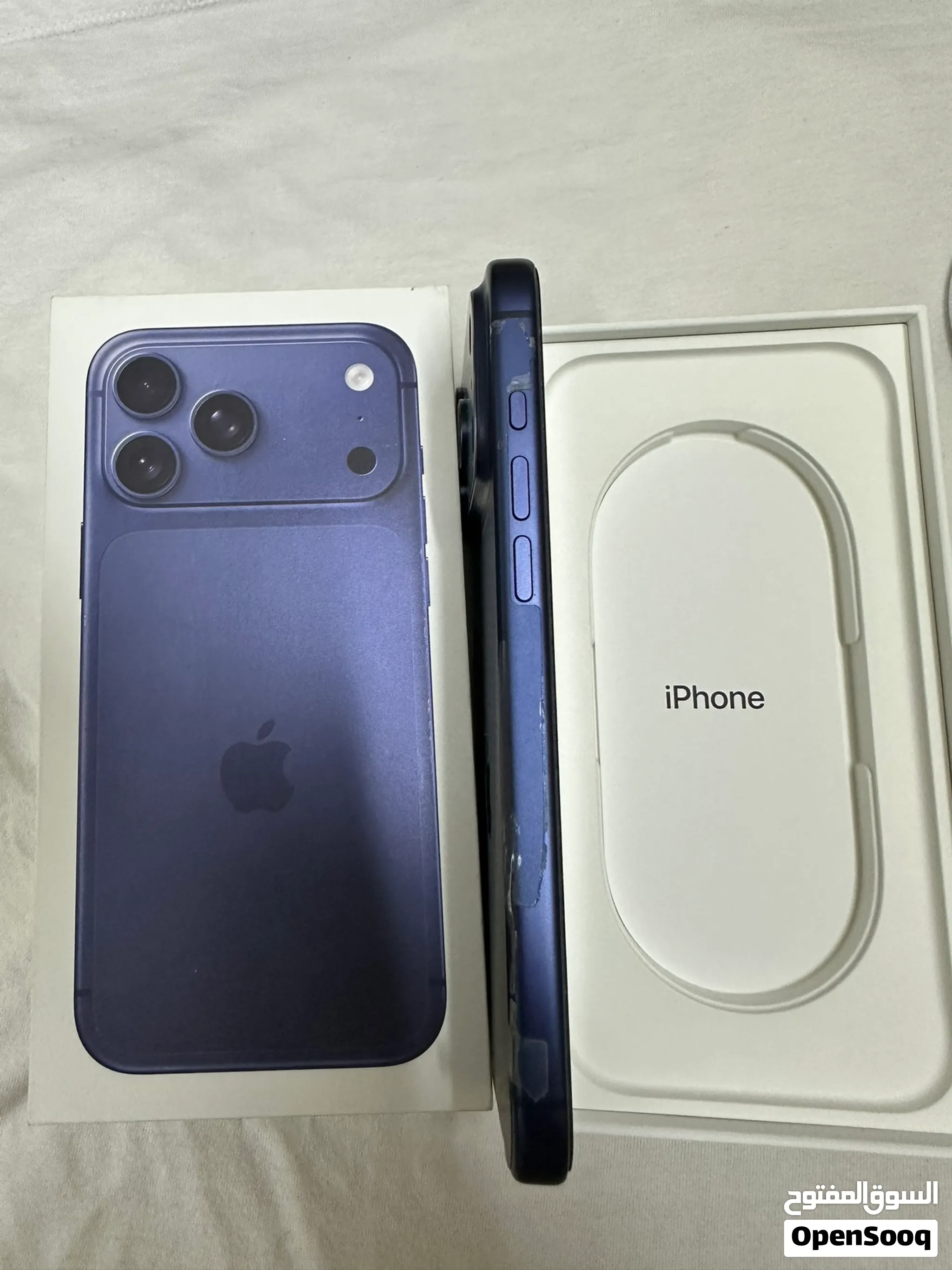 iPhone 17 Pro Max (256GB, Deep Blue) — صورة 1