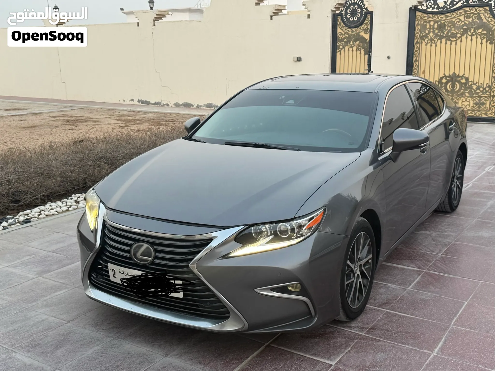 2016 Lexus ES