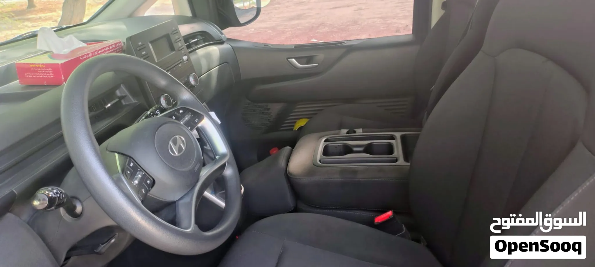 2025 Hyundai Staria