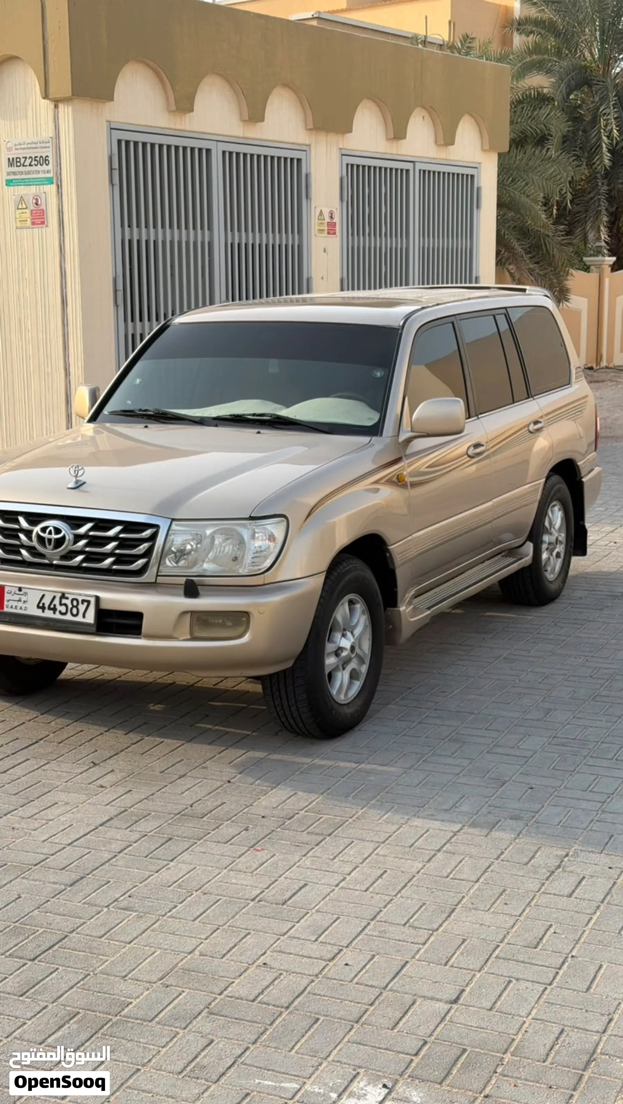 2004 Toyota Land Cruiser
