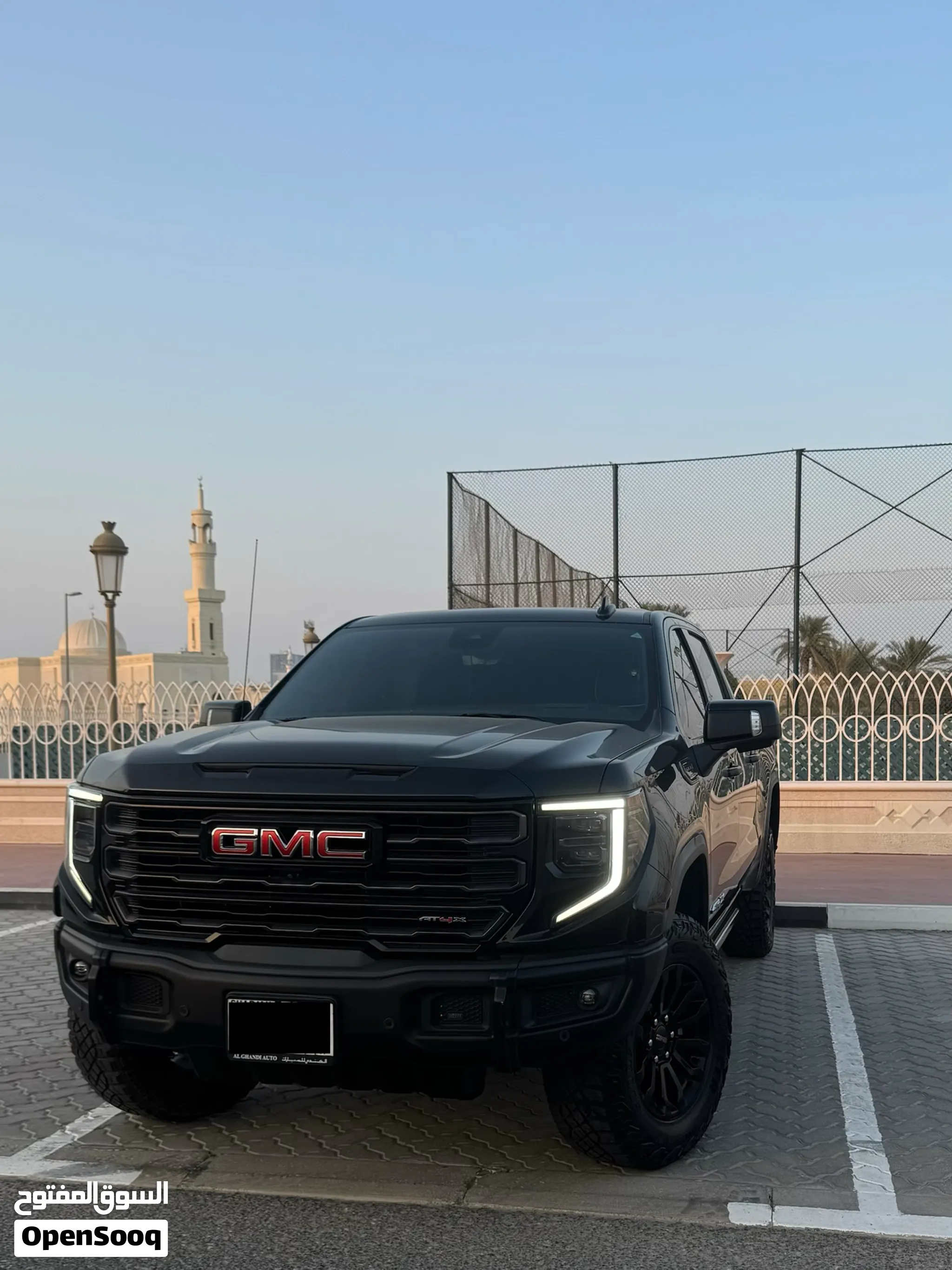 2023 GMC Sierra
