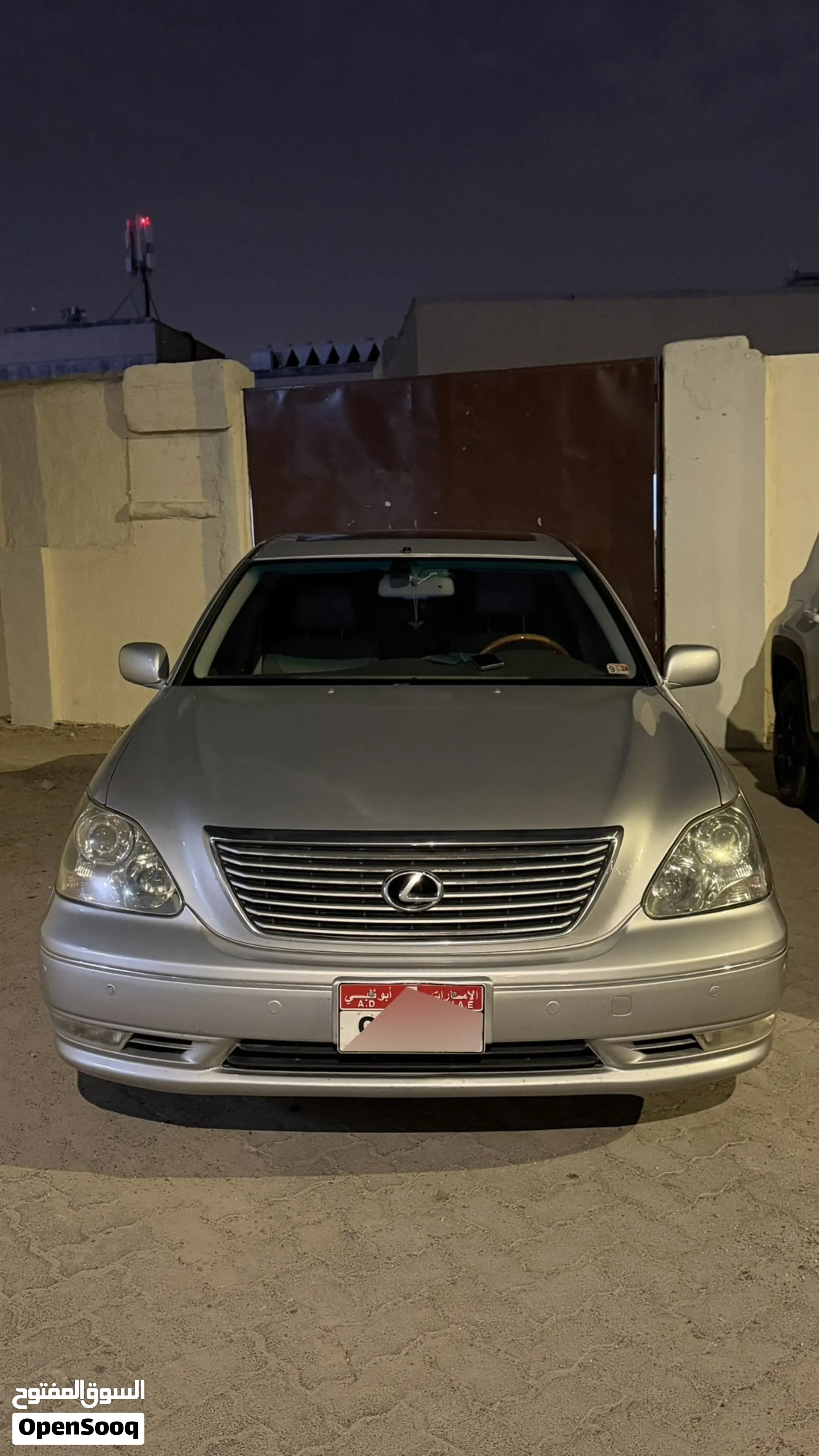 2005 Lexus LS