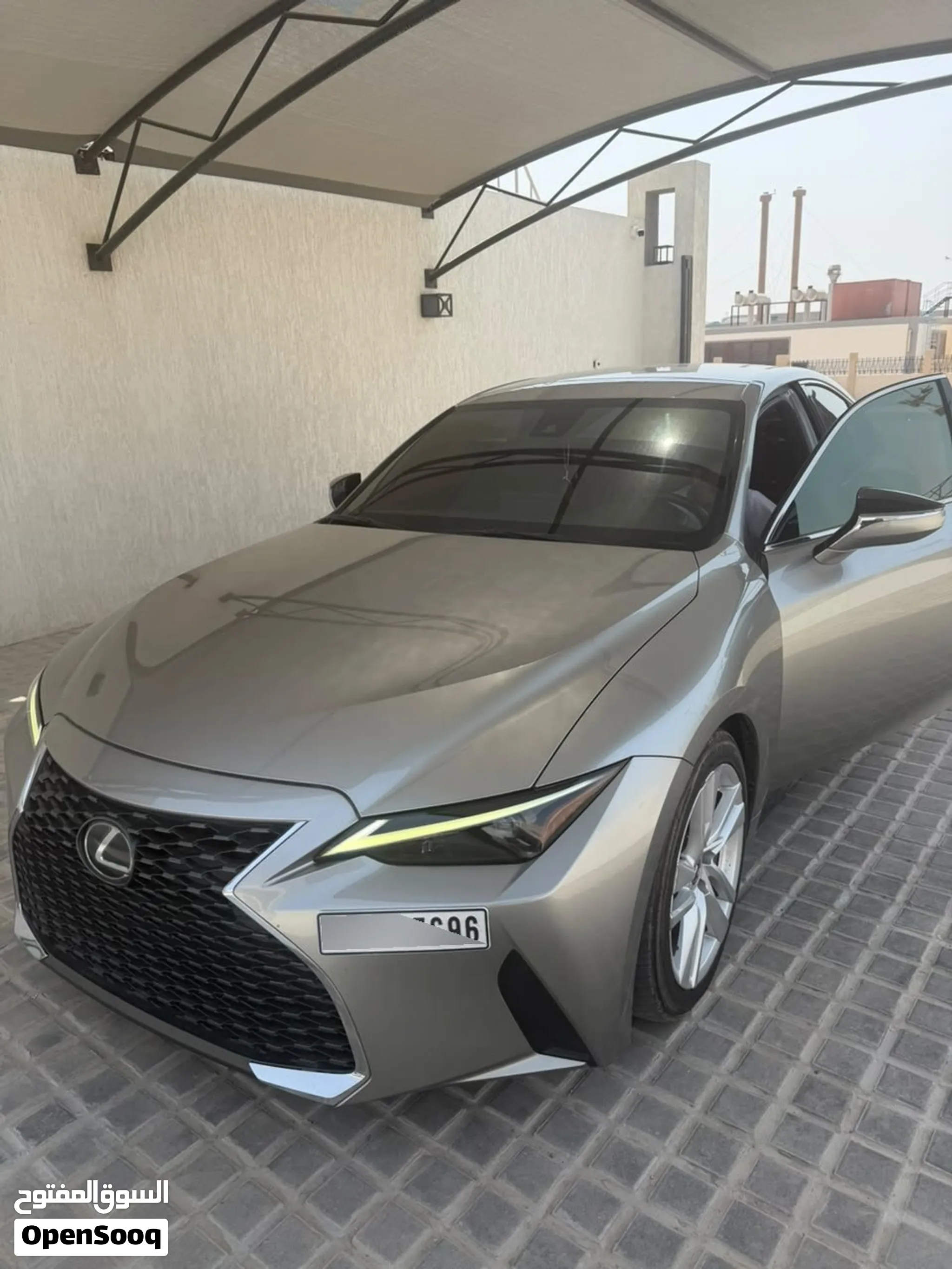2022 Lexus IS