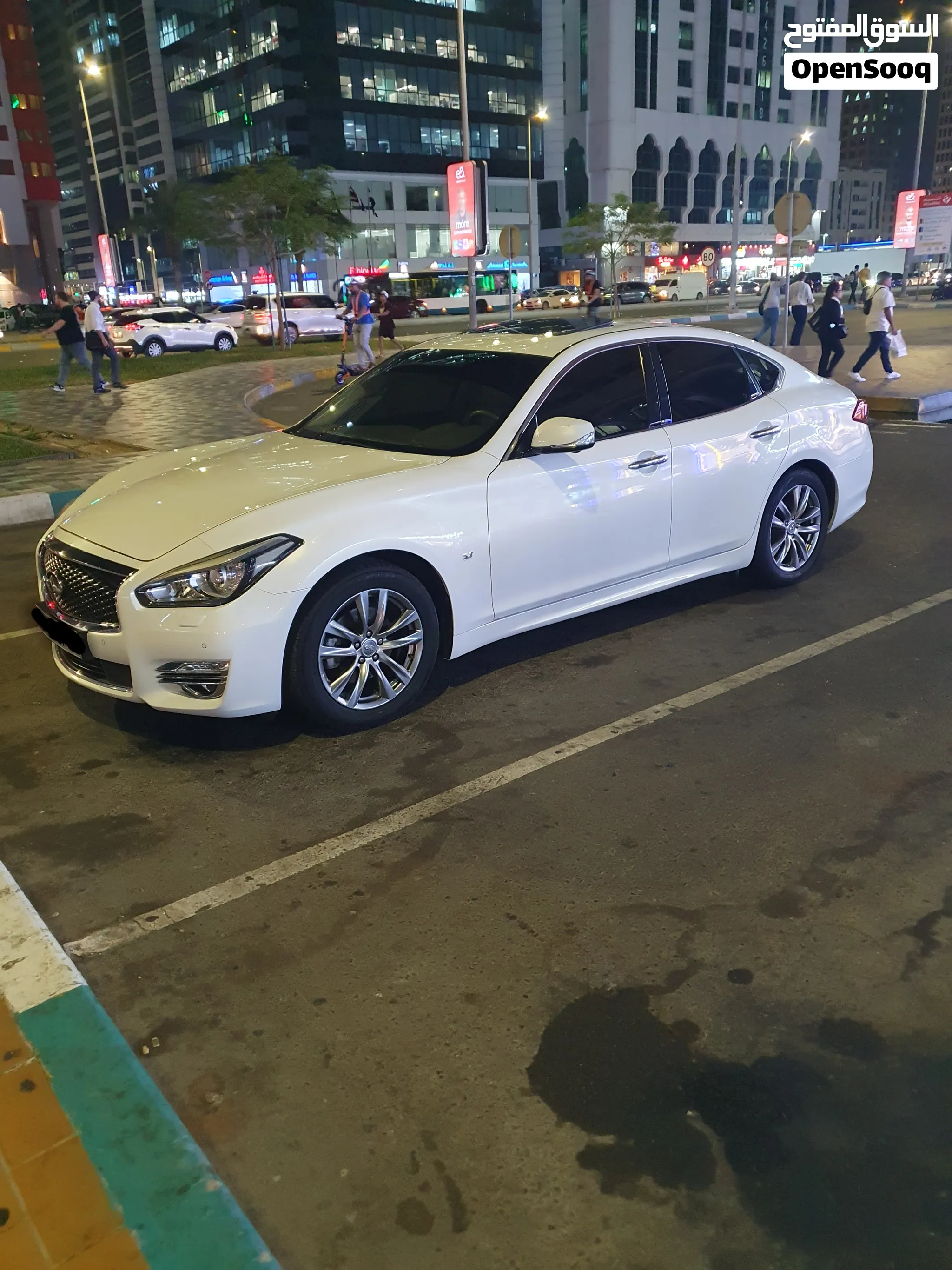 2016 Infiniti Q70