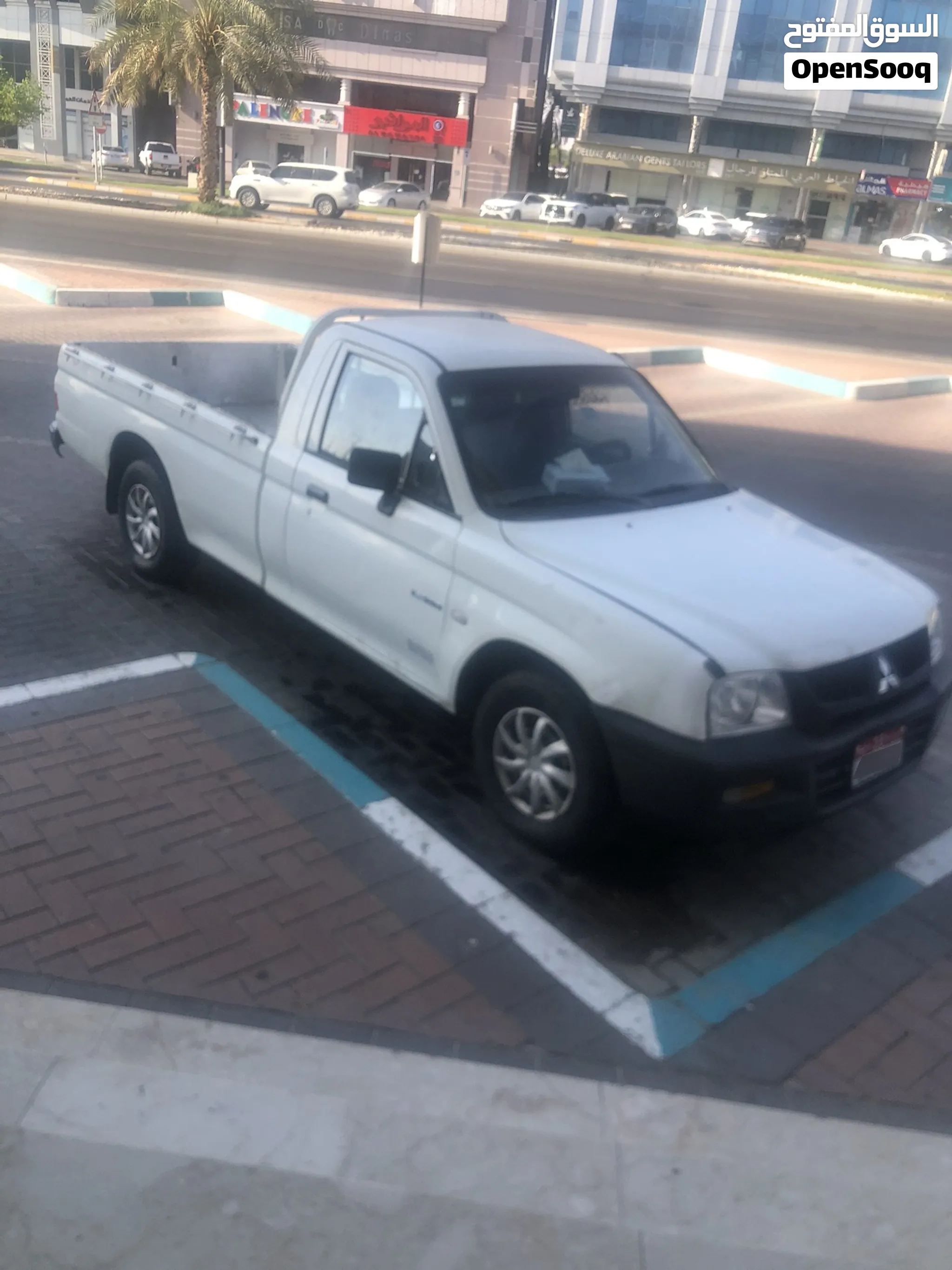2005 Mitsubishi L200