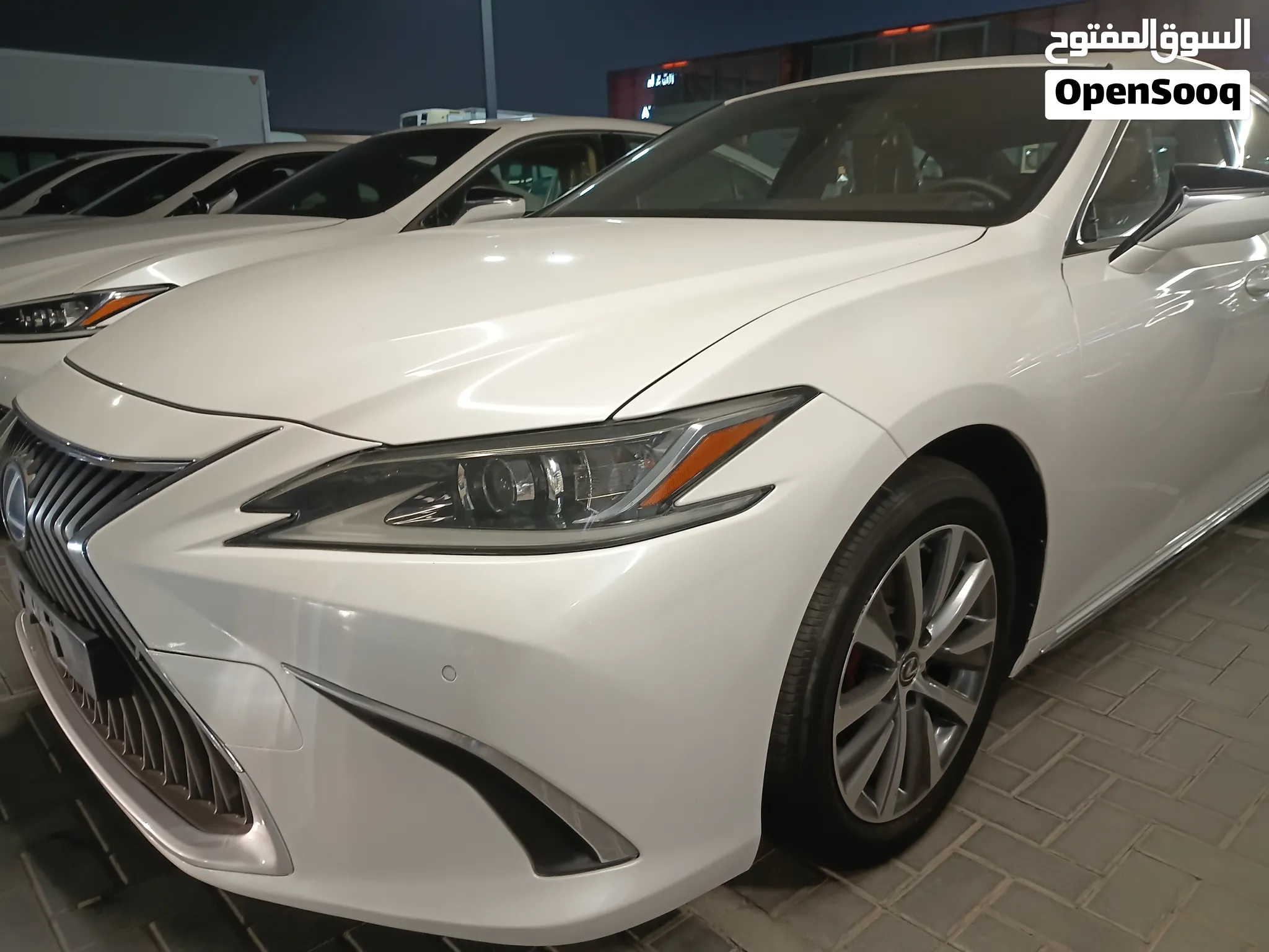 2023 Lexus ES
