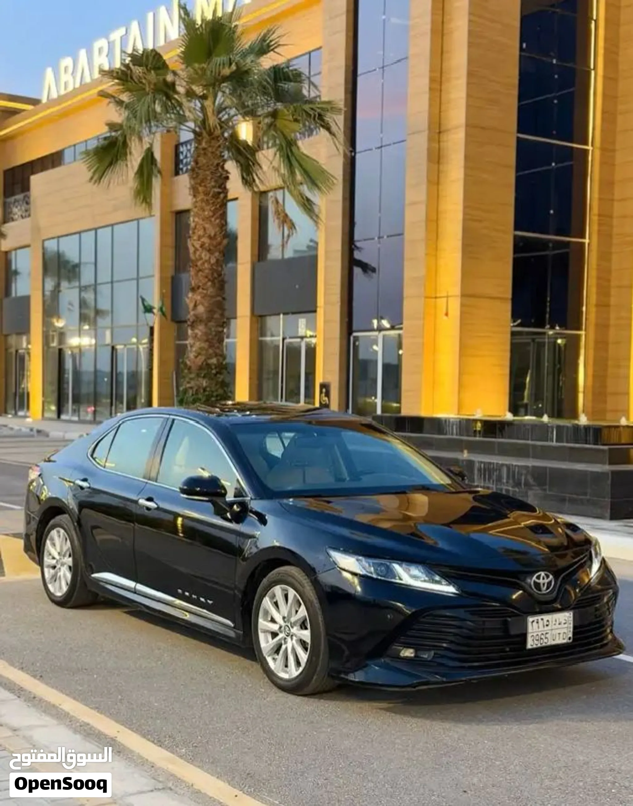 تويوتا كامري GLE فل كامل الموديل / 2019 ( مالك اول ) الممشى 157 الف السعر/30،000ريال  قير / تماتيك 8