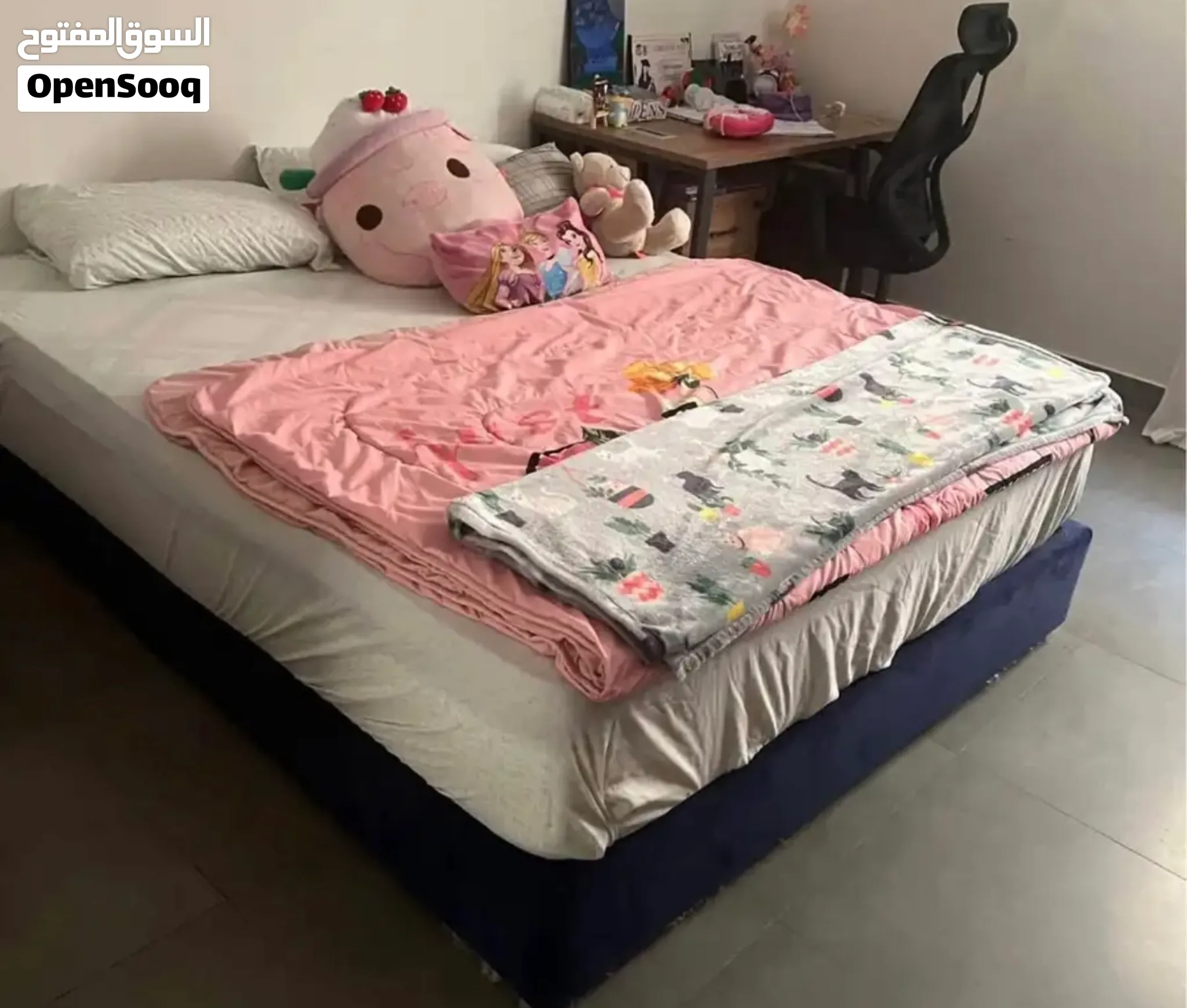 صندوق سرير 160 سم ب 200 متر 500 ريال من دون مرتبه