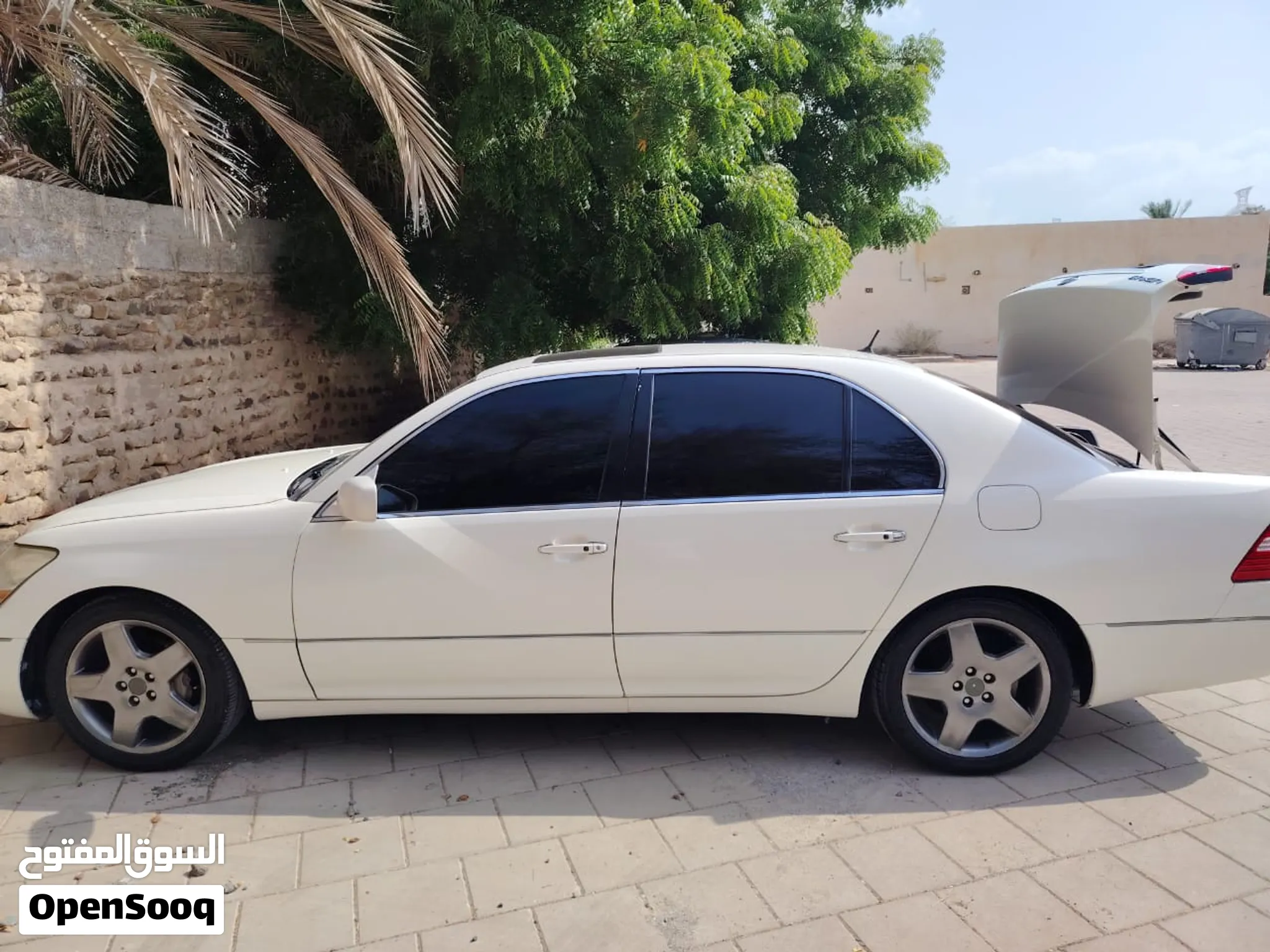 2005 Lexus LS