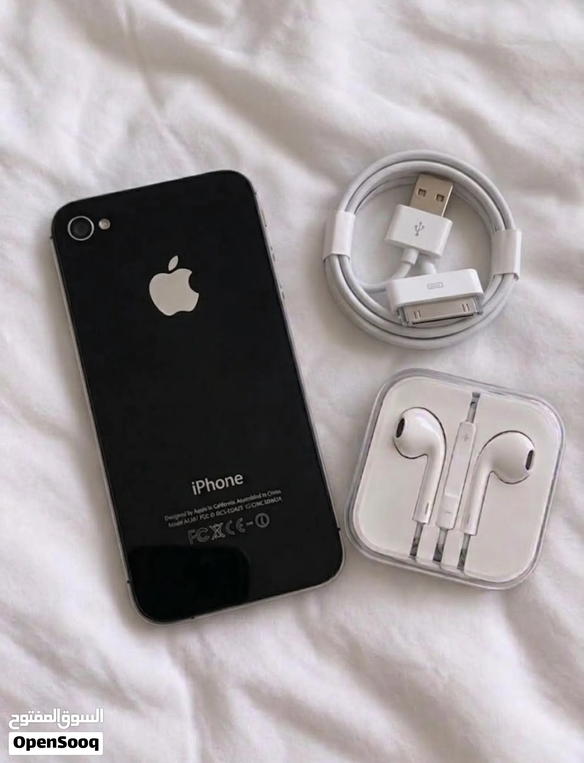 Appel Iphone 4s Black Old school With Accessories