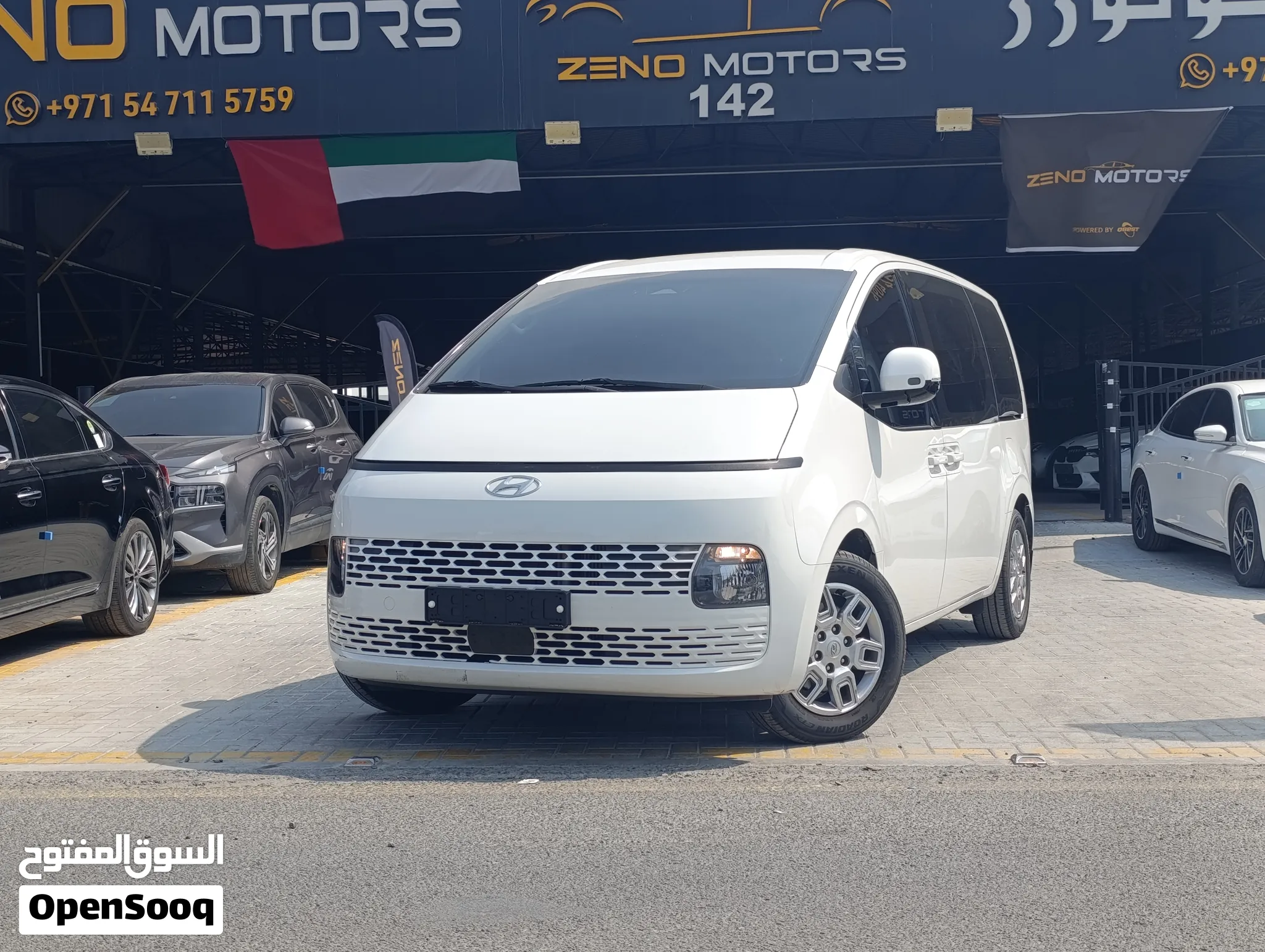 2022 Hyundai Staria