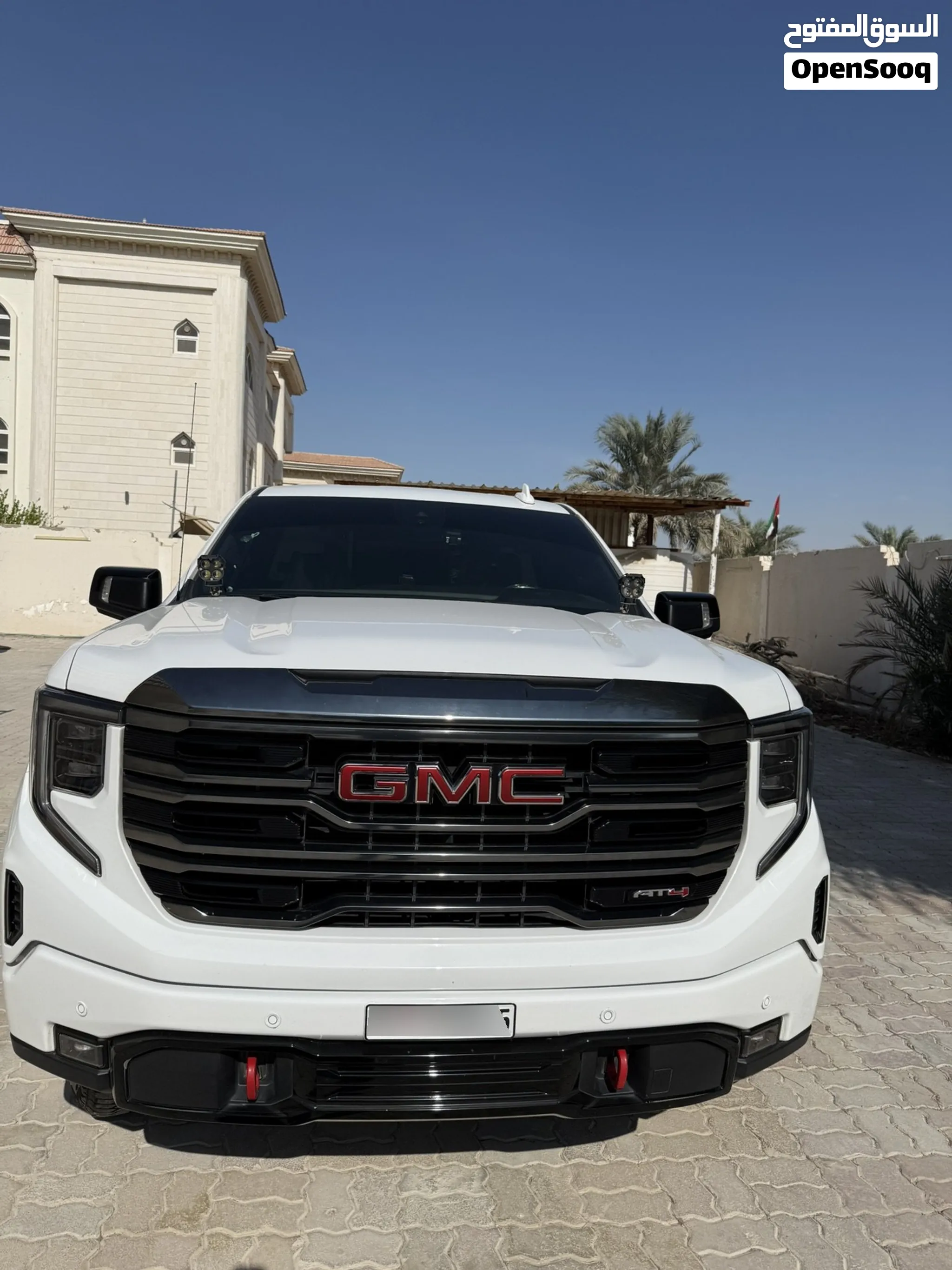 2023 GMC Sierra