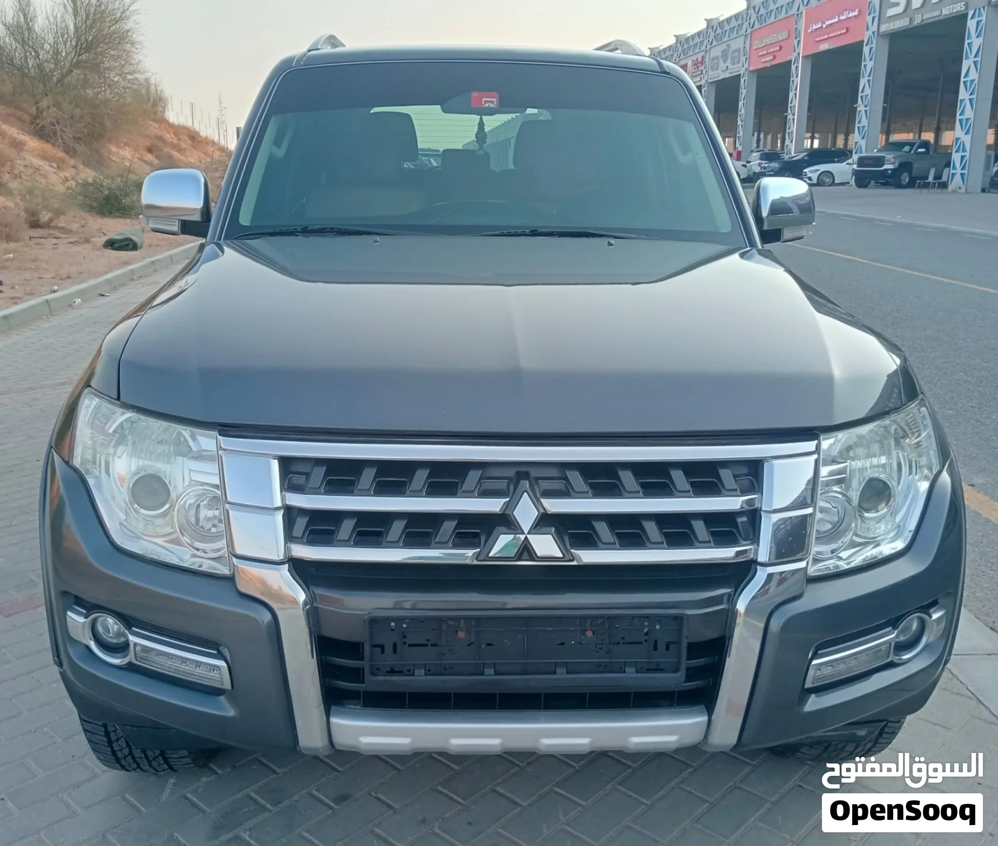 null Mitsubishi Pajero
