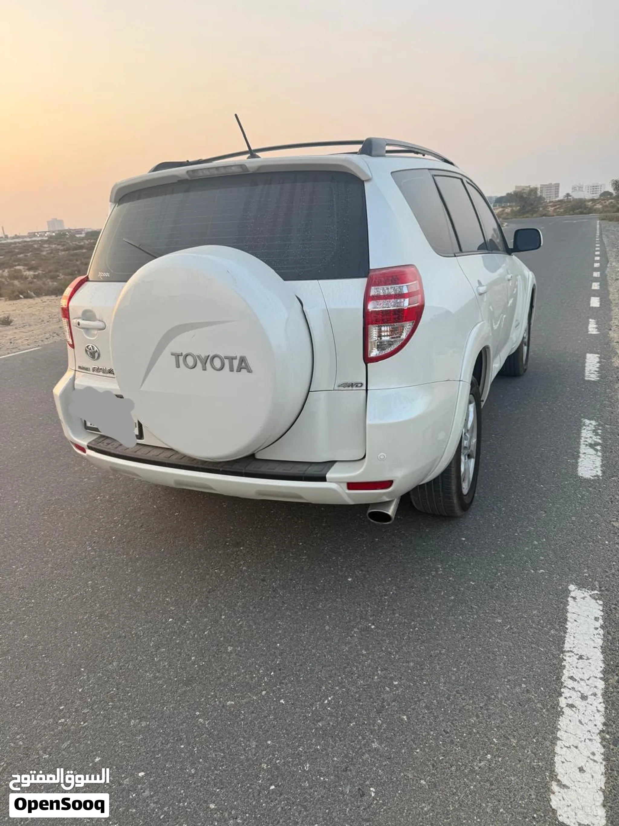 null Toyota Rav 4