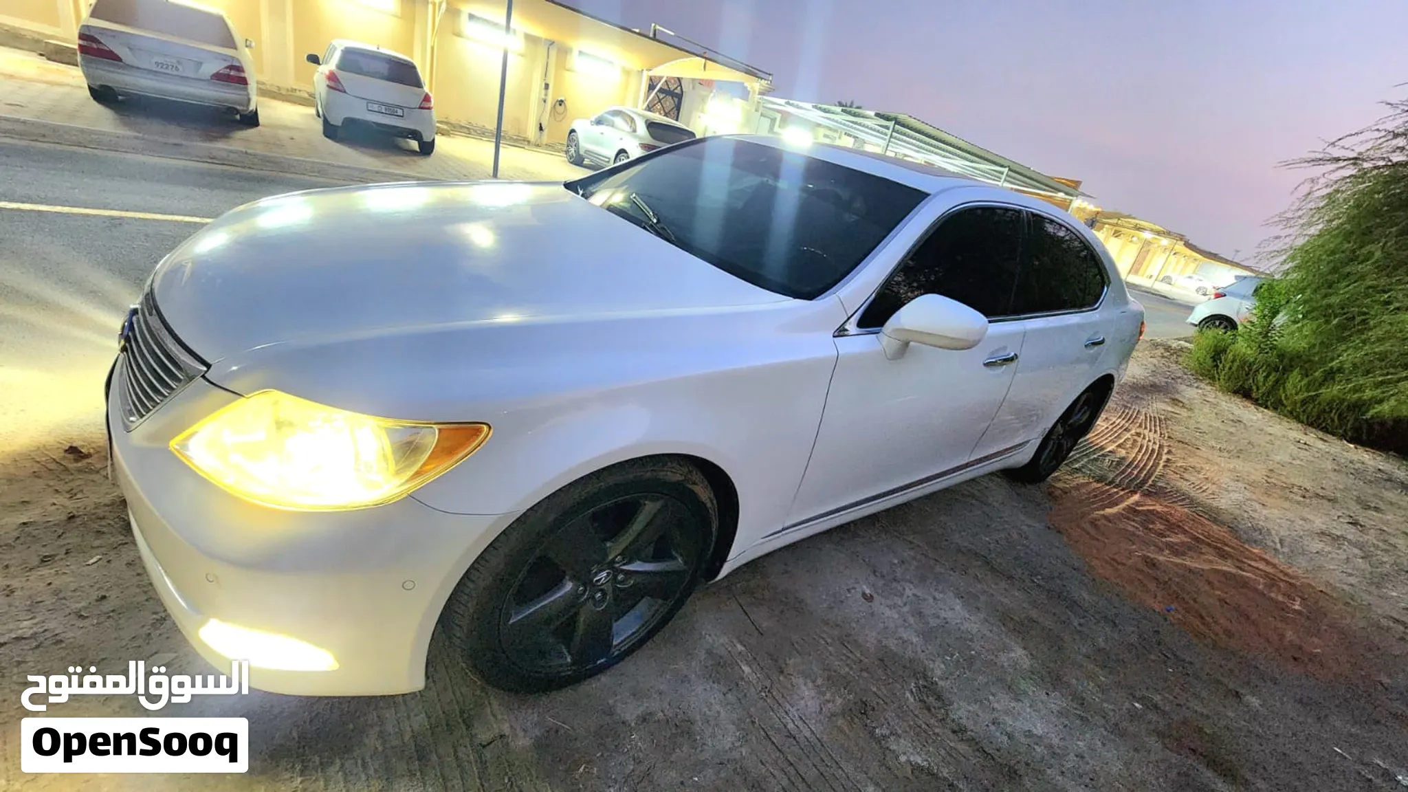 null Lexus LS