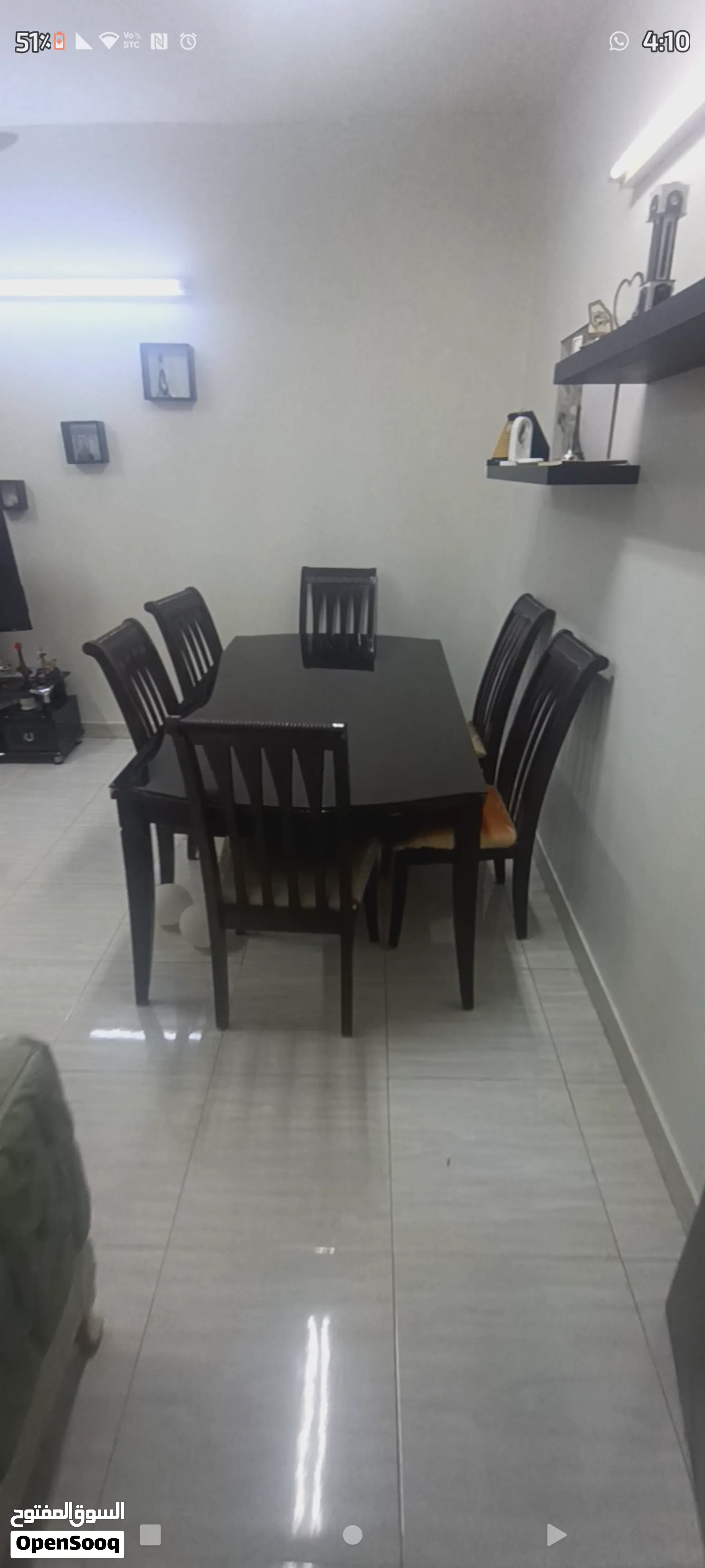 طاولة طعام كبيرة + 6 كراسي