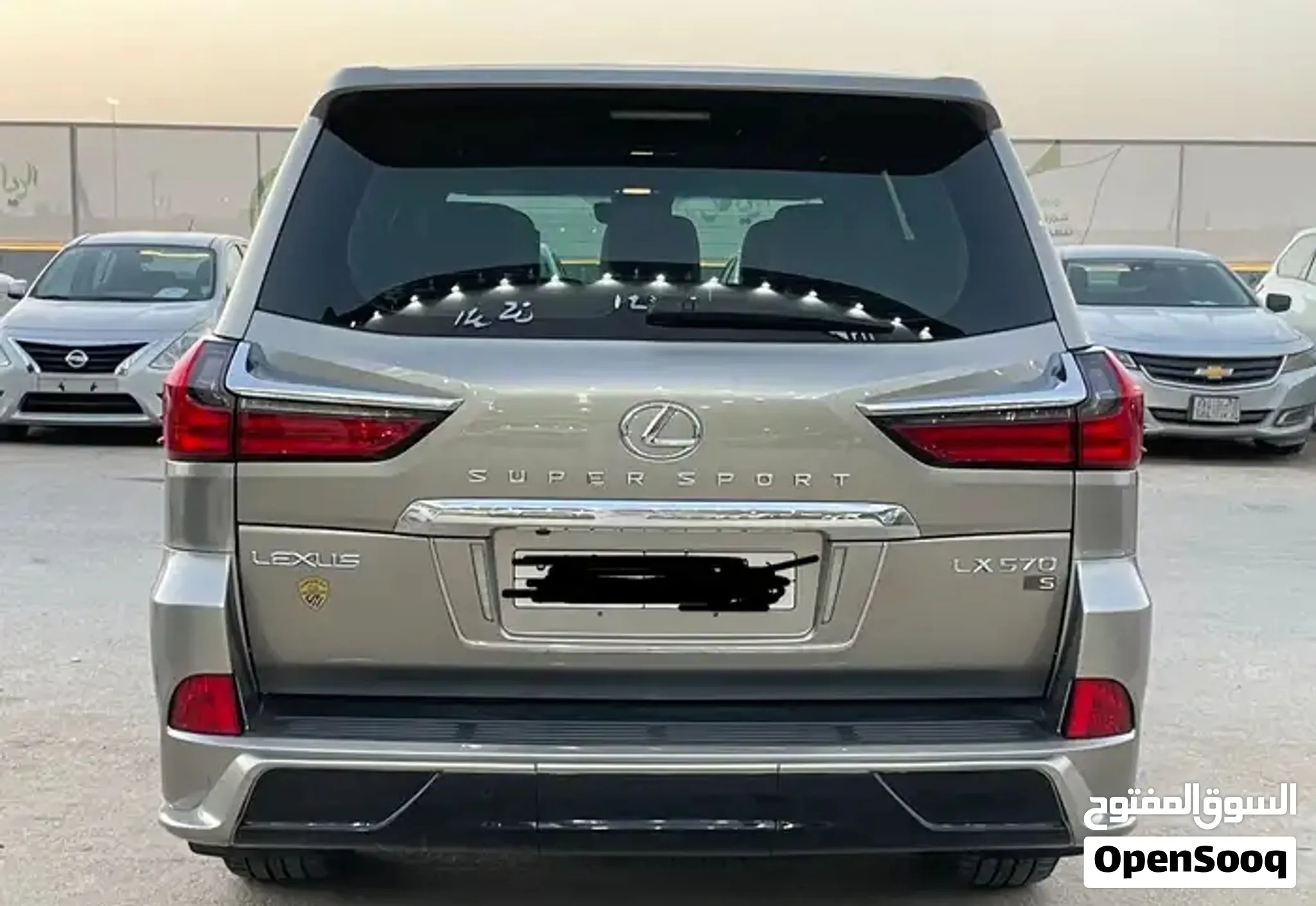سياره لكزس LX570 سبوت