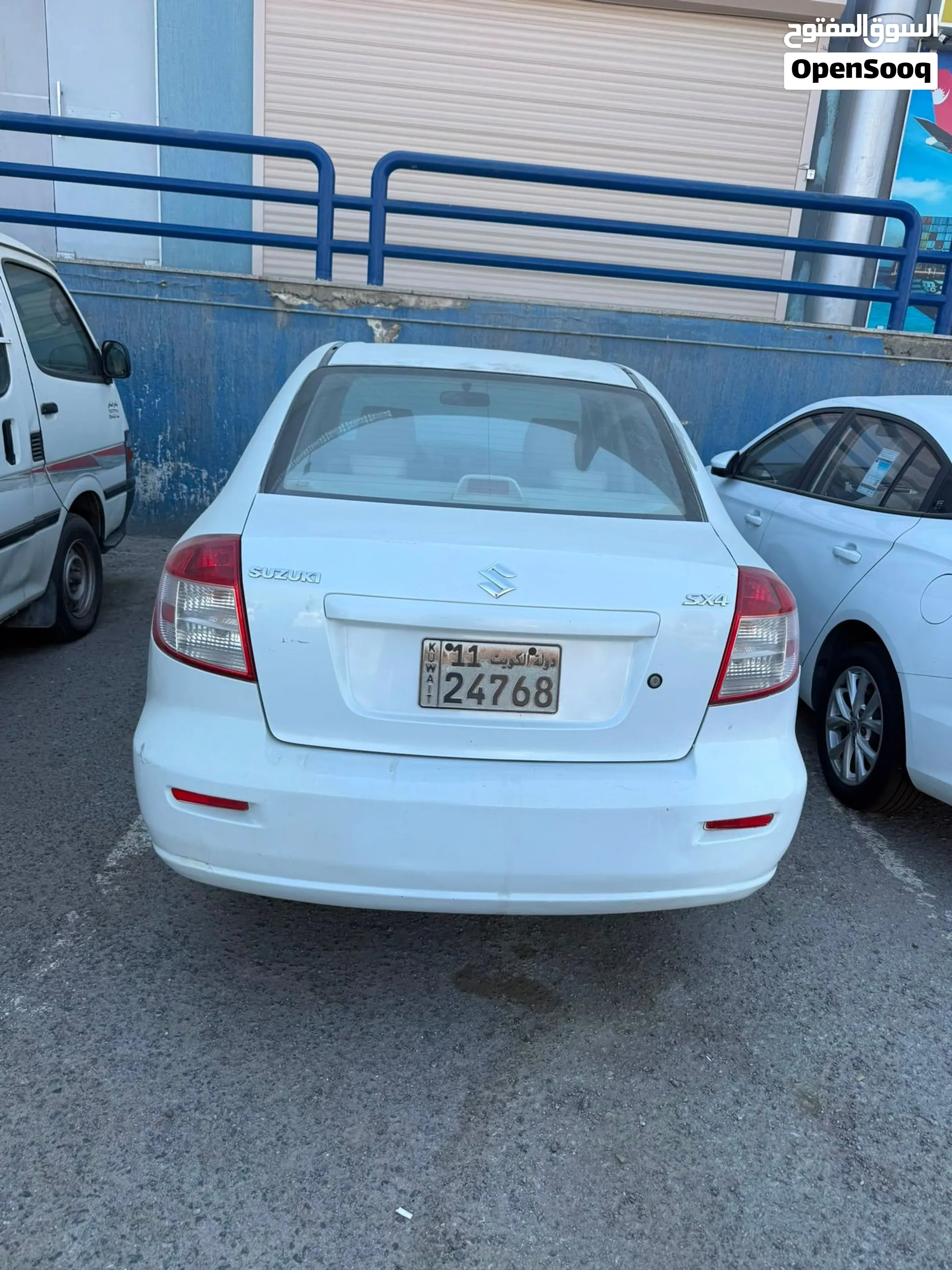 2,042 Used Used White Color For Sale in Kuwait : Price from 750