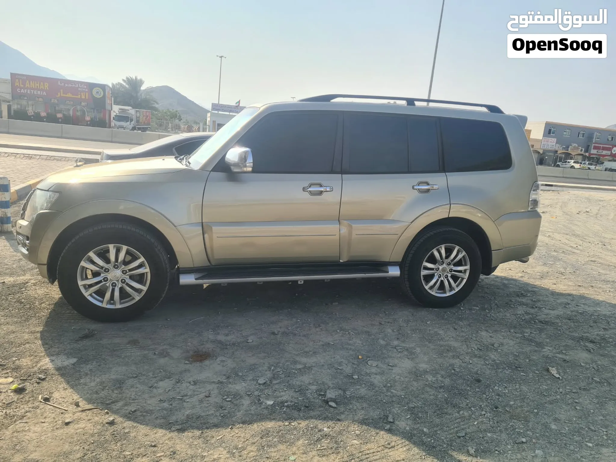 2016 Mitsubishi Pajero