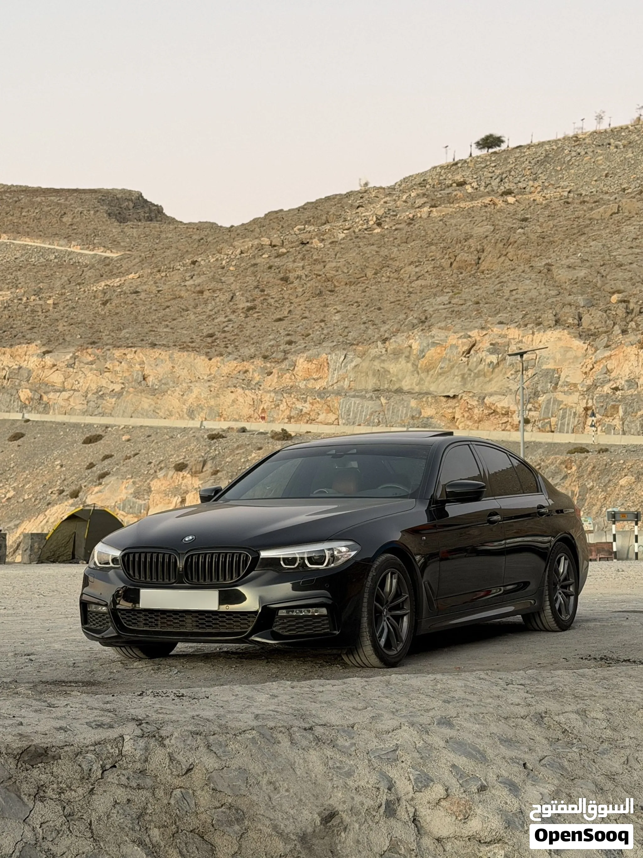 BMW 520i 2018 Black GCC