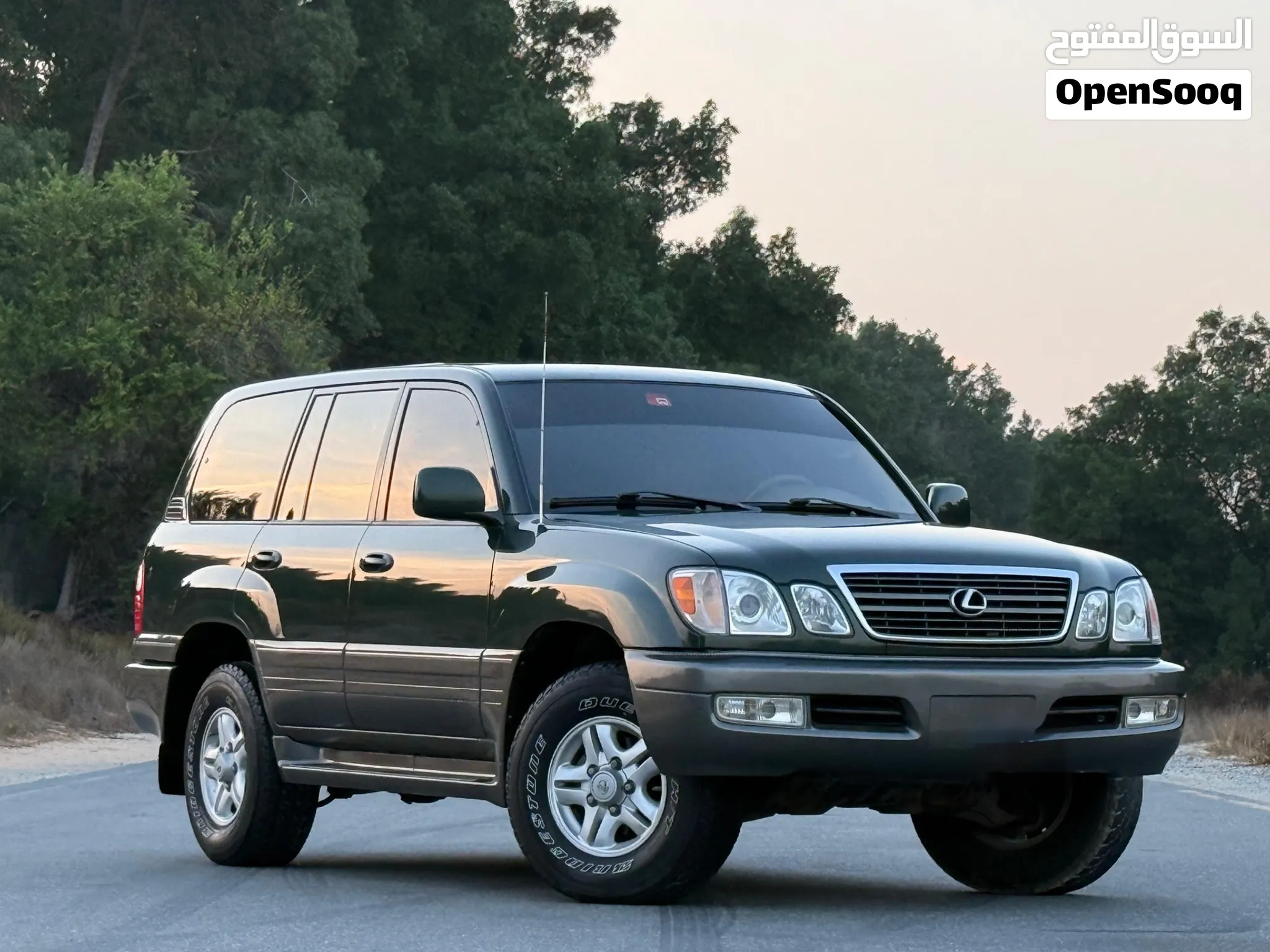 2000 Lexus LX
