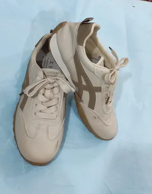 بوط نسائي مستعمل حط سعر وخذه