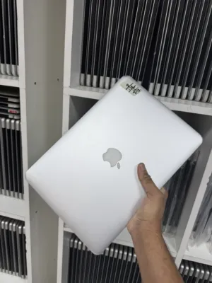 MACBOOK AIR 2017 (A1466) 13inch  i5  8GB RAM  256GB SSD Silver! Neat & Clean Original ! Good Battery