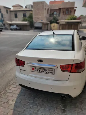 kia cerato m 2011  engine 1.6  full option  km 192.500 insurance 31.10.2027 5 owner