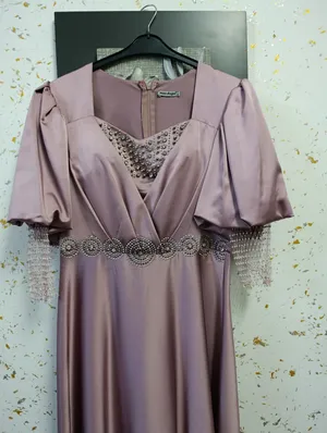 فستان مناسبة وكوت شتوي