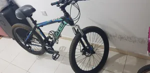 بيع سيكل مستعمل 3 شهور مع ملحقات السعر 230 درهم العنوان الشارقه القاسميه ميغا مول تواصل على الشات