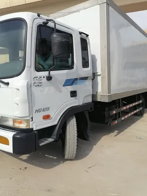 Hyunadi Half lorry box 2013 شاحنة هيونداي نصف صندوقية موديل 2013 FOR SALE