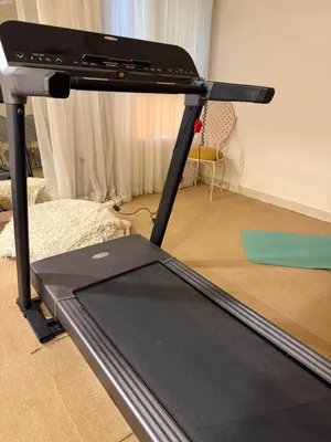 Heavy duty treadmill