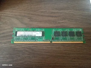 Hynix 512MB DDR2 RAM Module (PC2-5300U / 667MHz Desktop Memory)