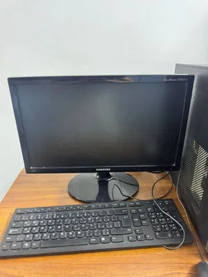 كمبيوتر مع شاشه مكتبيه للبيع