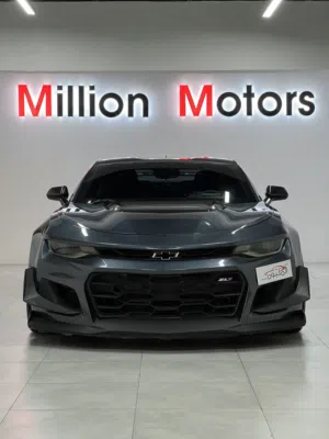 شيفرولية كمارو ZL1 1LE في قمة النظافة 2021 Chevrolet Camaro ZL1 1LE