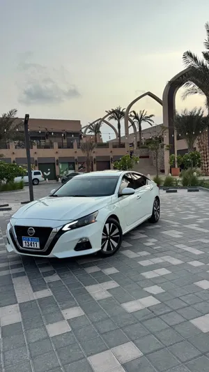 Used Nissan Altima in Al Batinah