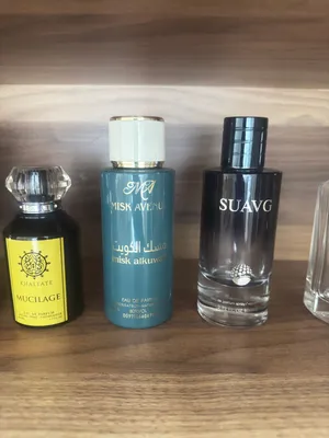 علب عطور فارغه بحاله ممتازه