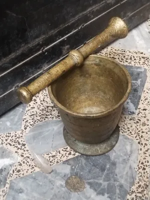 هاون نحاس قديم