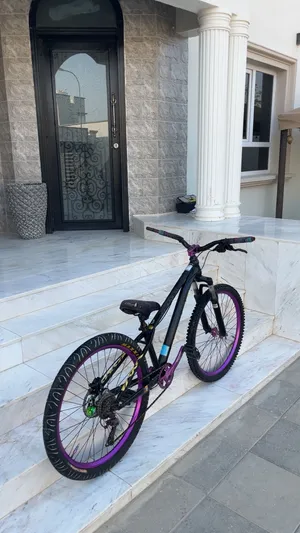 سيكل بنفسجي برازيلي للترفيع تاير ماكسس وبريك ايل السيكل اموره طيبه وتسولف معاي واجد جاد كلمني.
