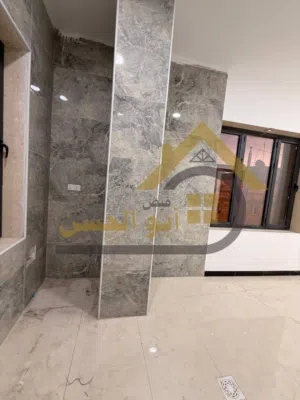 شقة حديثة للايجار في منطقة الجنينة ،،