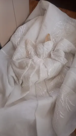 فستان عرس للبيع