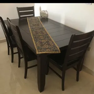 طقم طاولة سفرة مع كراسي و مقعد