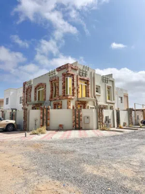 فيلا كورنر للبيع المعبيلة السابعة