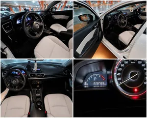/Mazda 3 / car