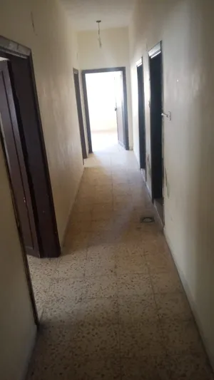 شقة للبيع قرب استقلال مول