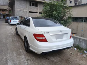 سياره ربي يبارك ماشاء الله وقدر الشاري محفوظ