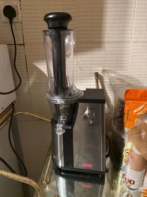 Alberto juicer for sale bought for 1200 sr and asking only 300 sr