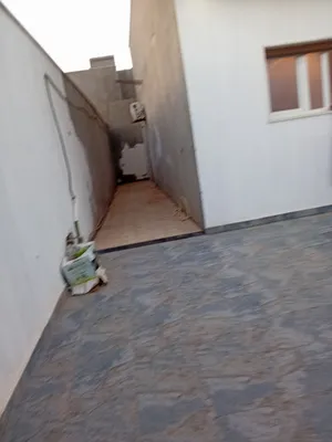 140 m2 3 Bedrooms Townhouse for Rent in Tripoli Ain Zara
